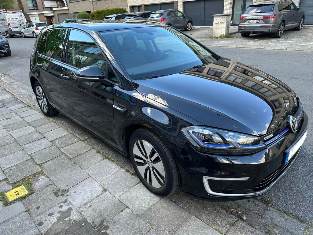 VW e-golf/LED/Nav/virt. cockpit/adapt.c.c./verw. zetels, Stof, Zwart, Elektrisch, Berline
