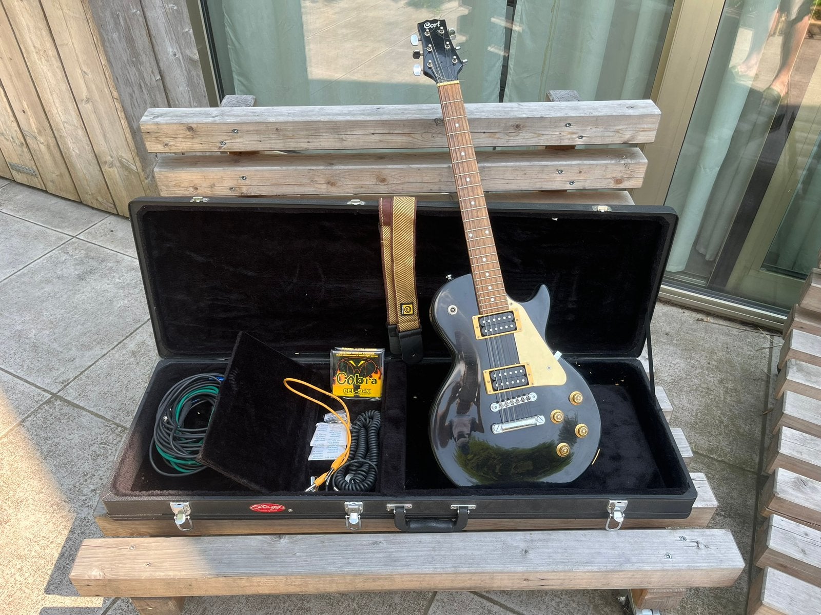 Elektrische gitaar + toebehoren, Muziek en Instrumenten, Snaarinstrumenten | Gitaren | Elektrisch, Ophalen, Gebruikt, Overige merken