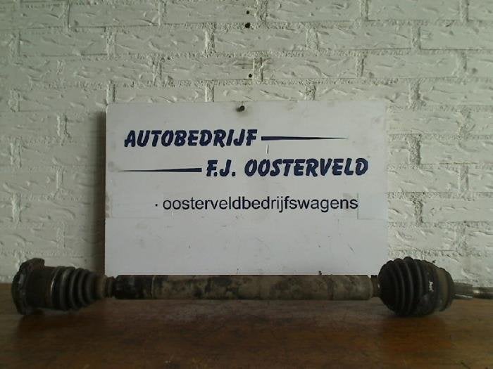 Aandrijfas rechts-voor van een Volkswagen Golf, Gebruikt, -, Volkswagen, -