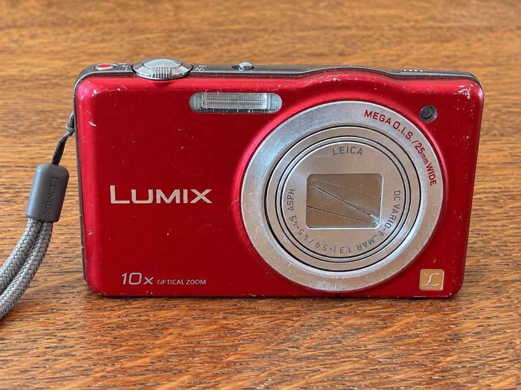 Panasonic Lumix DMC-SZ1 rood – met accessoires en doos, Audio, Tv en Foto, Ophalen, Beeldstabilisatie, Gebruikt, Panasonic
