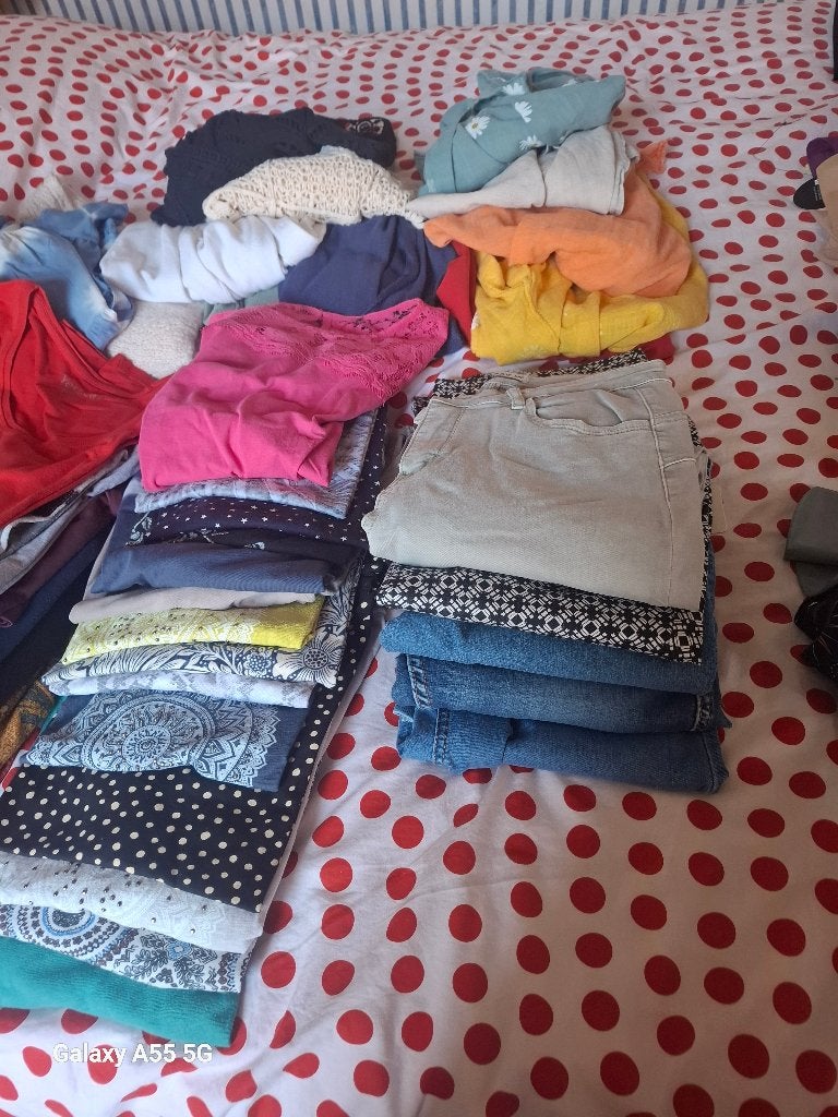 Lot vêtements dame, Vêtements | Femmes, Packs de vêtements pour femmes, Comme neuf, Taille 38/40 (M), Enlèvement