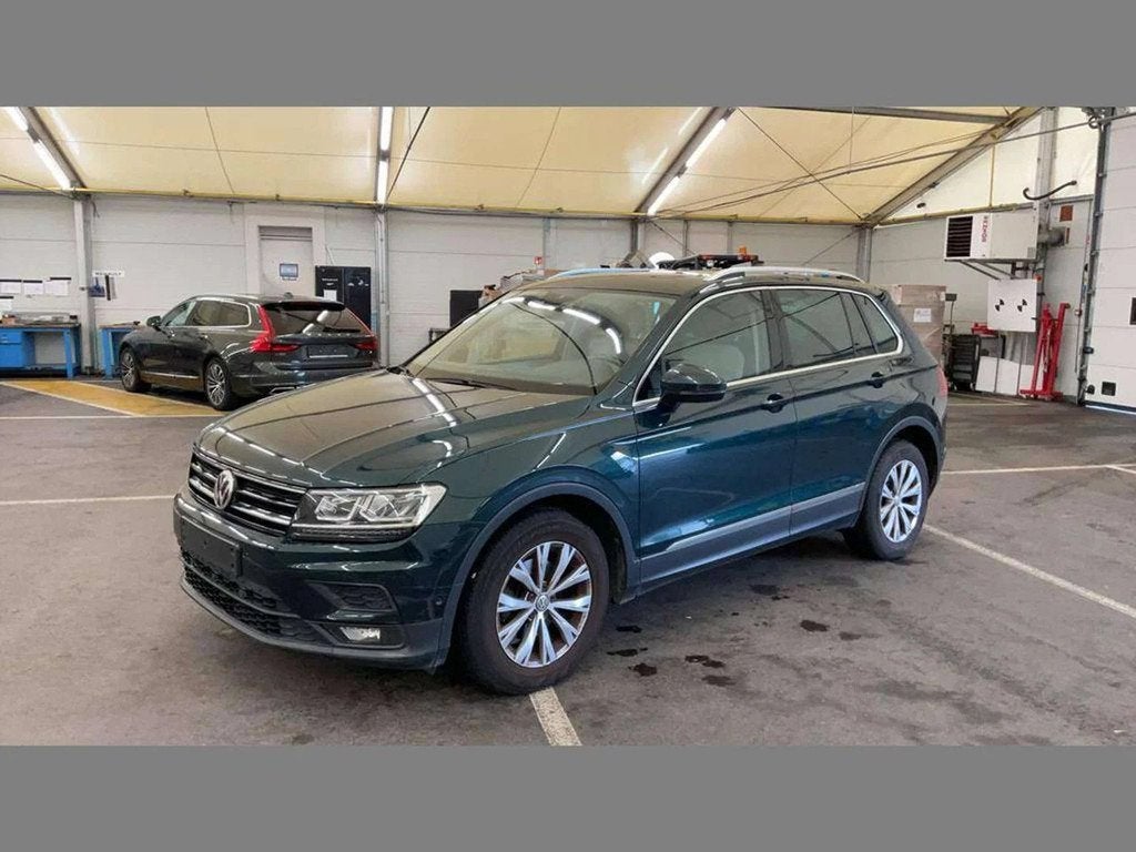 Volkswagen Tiguan 304€ Crédit 0% possible sans frais de d, Auto's, Volkswagen, Automaat, Gebruikt, 4 cilinders, 5 deurs
