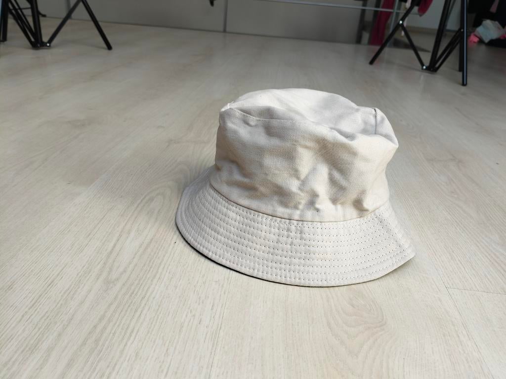 tweekleurige bucket hat (zwart/beige), Ophalen of Verzenden, Hoed