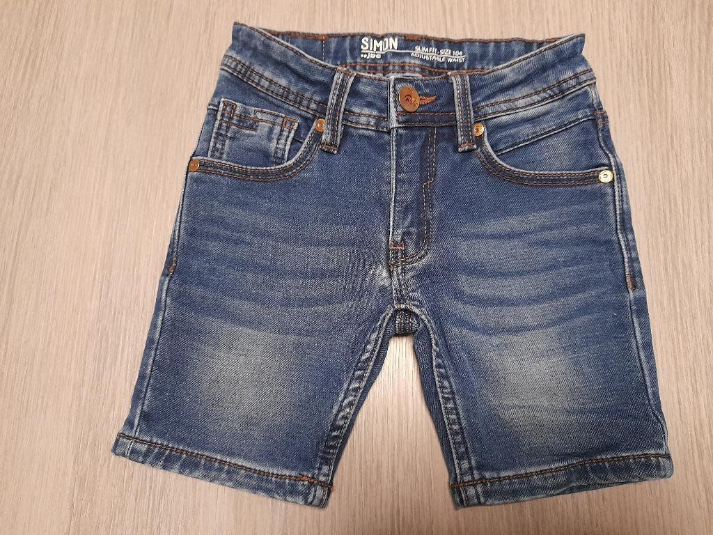 Jeansshort Simon JBC 104, Kinderen en Baby's, Kinderkleding | Maat 104, Broek, Ophalen of Verzenden, Zo goed als nieuw, JBC.