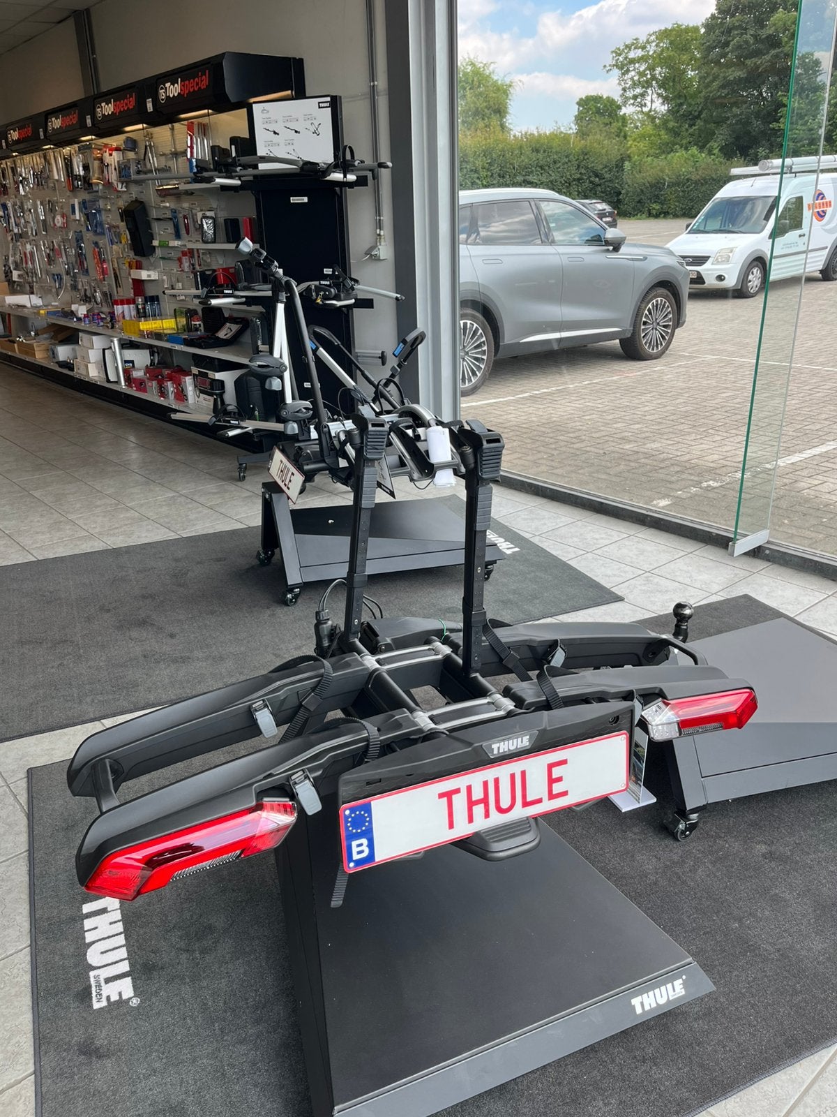 Thule Herstellingen Leuven, Auto diversen, Fietsendragers, Ophalen