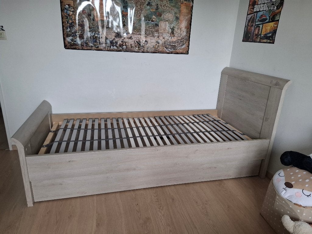 lit 90x200, 90 cm, Gris, Une personne, Enlèvement
