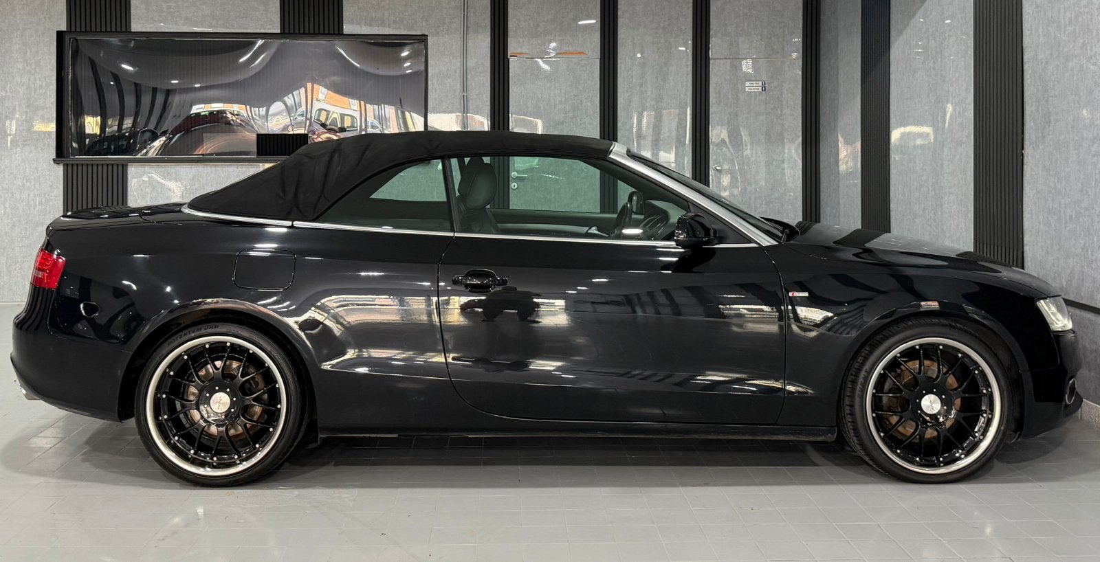AUDI A5 CABRIOLET S-LINE 2.0 TDI EURO 5, Auto's, Euro 5, Stoelmassage, Cabriolet, https://public.car-pass.be/vhr/cff66d59-3727-4eb1-b571-99065927e211