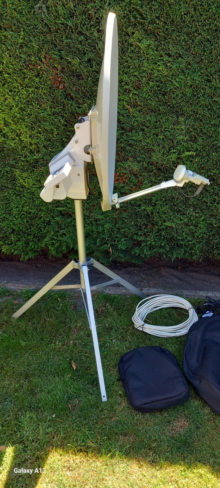 Travel Vision automatisch schotelantenne R7 65, Ophalen, Zo goed als nieuw