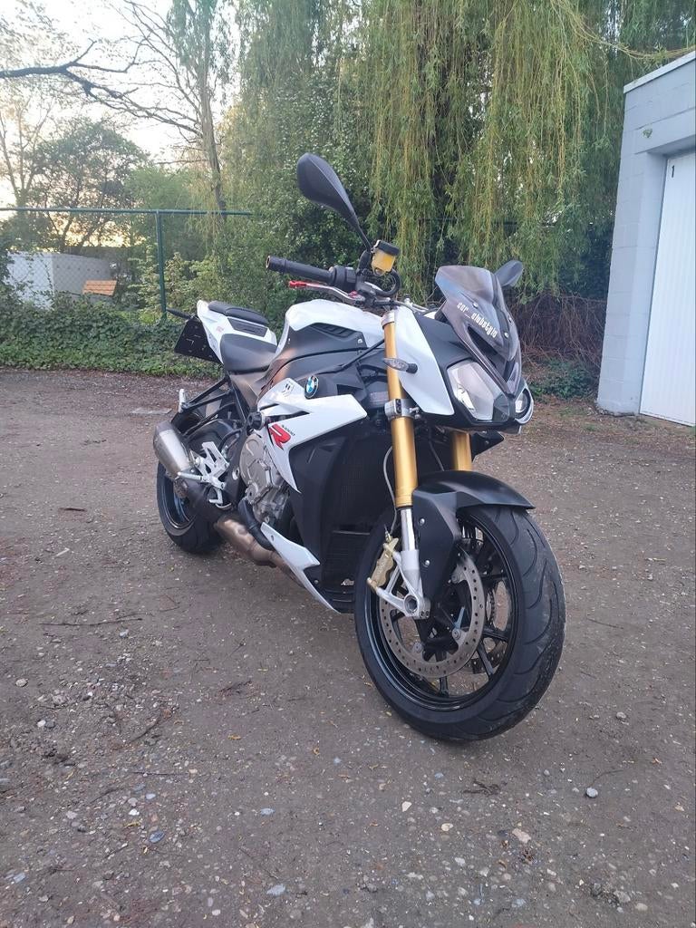 BMW S1000R - FULL - AKRAPOVIC, Motoren, 4 cilinders, Motorrijbewijs A, Handvatverwarming, Particulier