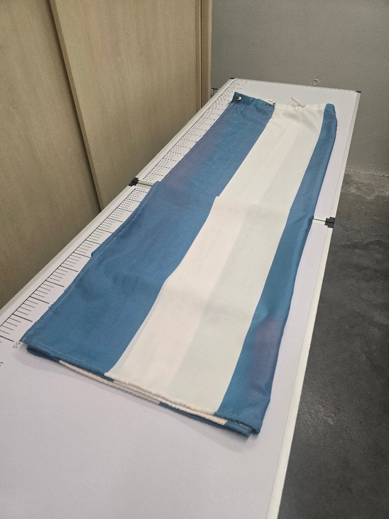 Douchegordijn - Lichtblauw-Wit Gestreept met Ringen, Huis en Inrichting, Ophalen of Verzenden, Gebruikt, Blauw, Douche-accessoire