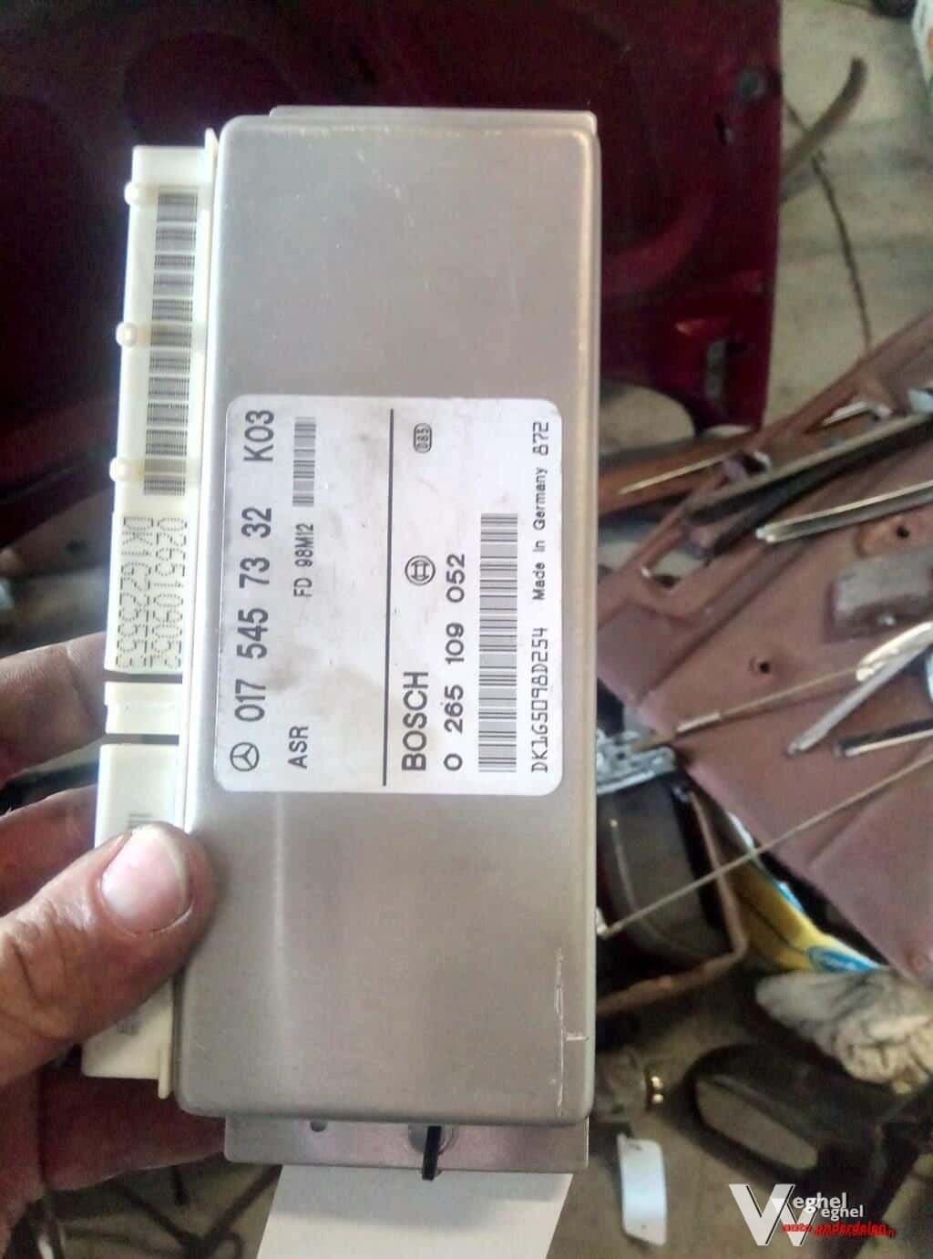 ASR computer Mercedes E 210 - E 240, -, Utilisé, -, -