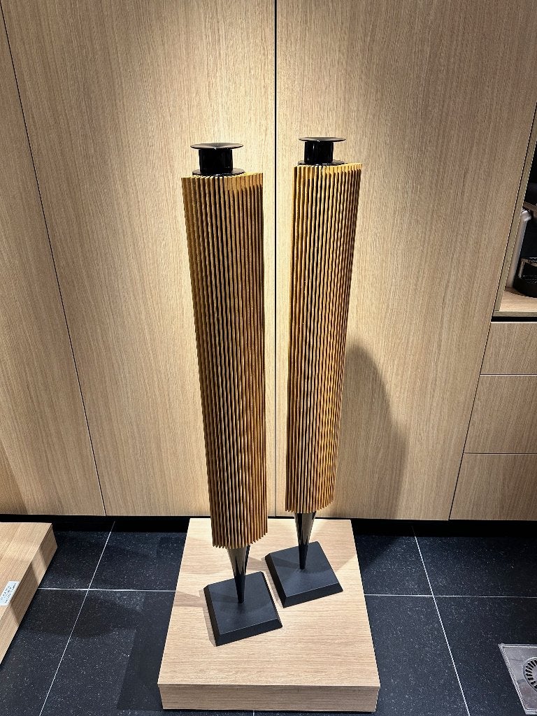 Bang & Olufsen Beolab 18 Piano Black Oak EX DEMO - B&O, Audio, Tv en Foto, Info@bang-olufsen.dk, Zo goed als nieuw, 120 watt of meer