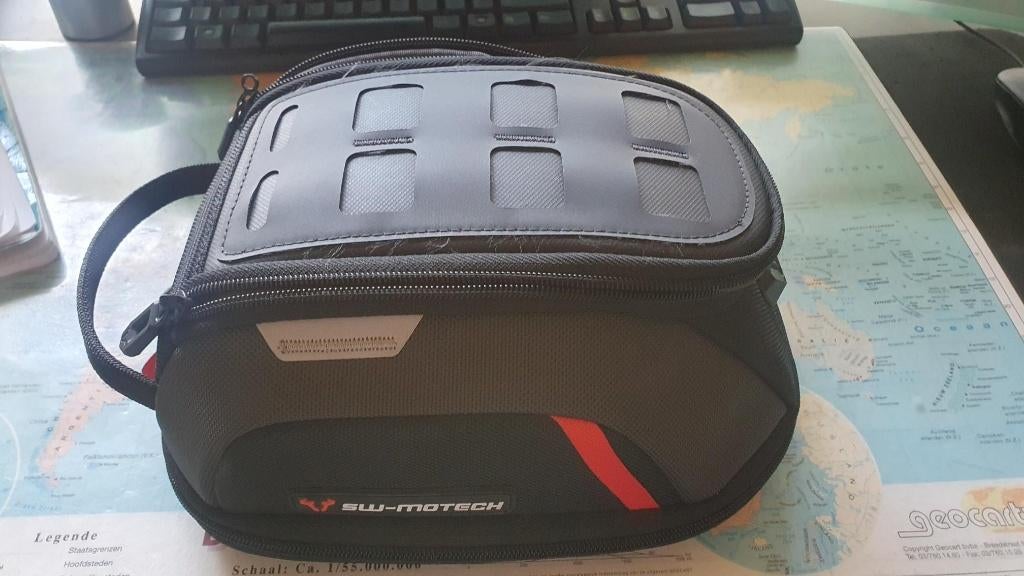 Splinternieuwe tanktas SW-MOTECH, Motoren, Ophalen, Nieuw