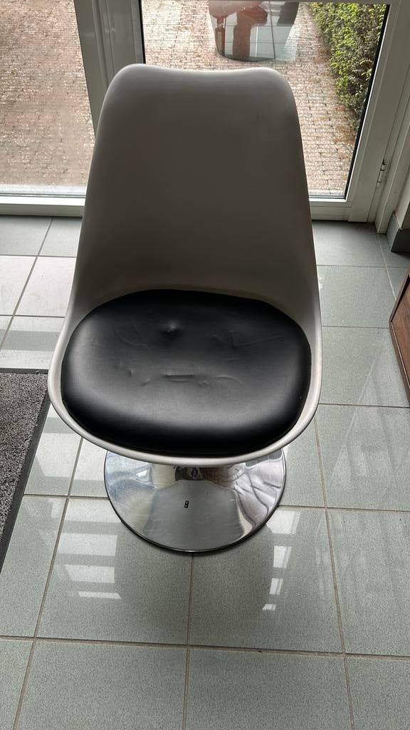 Keukenstoel, draaibaar,  2 stuks, Ophalen, Zo goed als nieuw