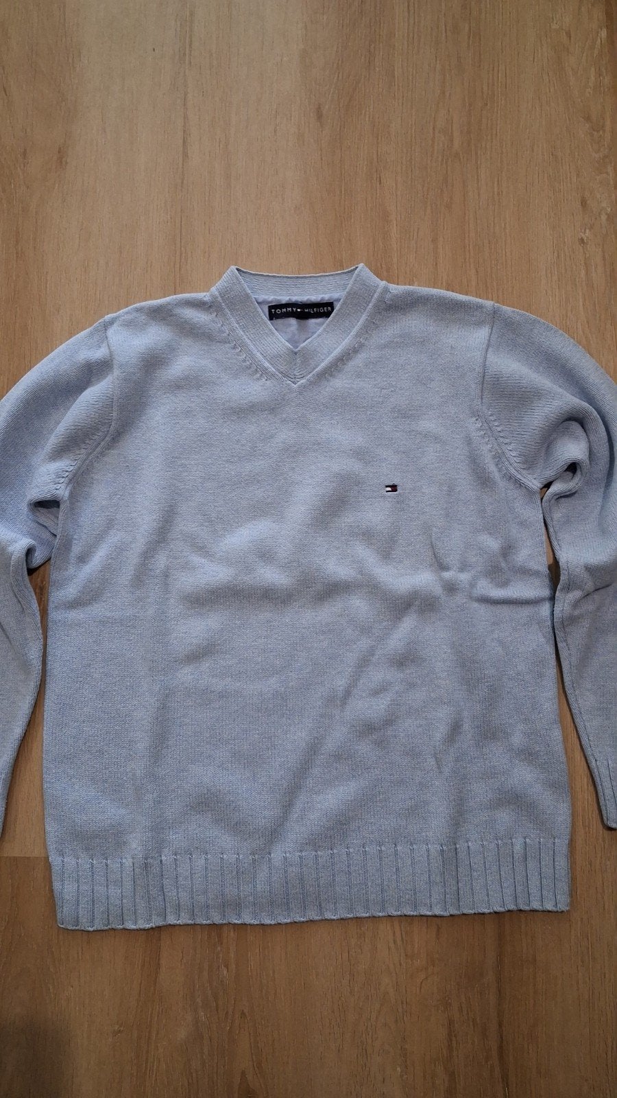 Originele Tommy Hilfiger Fijngebreide Trui V-Hals Grijs S, Vêtements | Hommes, Polos, Gris, Enlèvement ou Envoi, Comme neuf, Tommy hilfiger