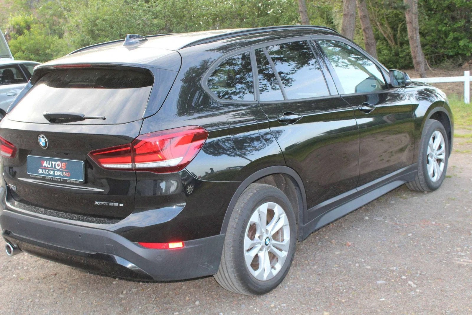 BMW X1 X1 PHEV 1.5iA xDrive25e OPF (bj 2022, automaat), Auto's, Skiluik, Zwart, Leder, Bedrijf