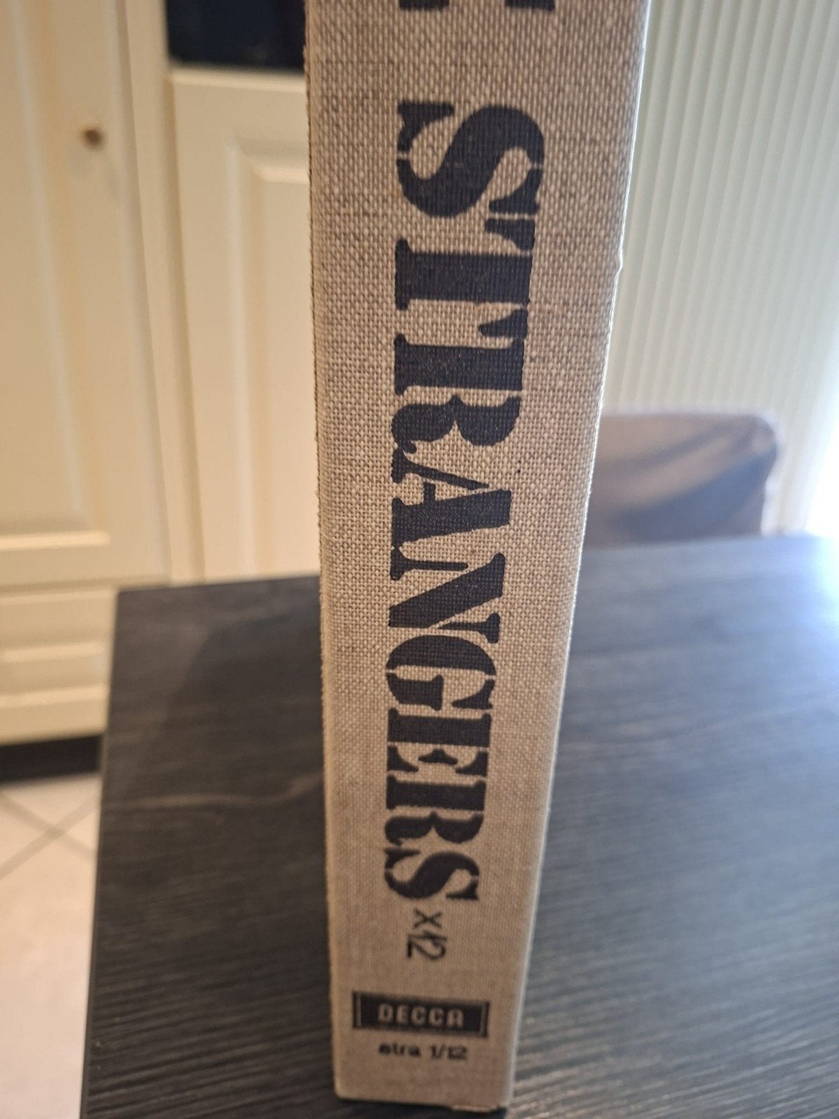 LP box de strangers met boekje, Ophalen, Boxset, Zo goed als nieuw, 12 inch