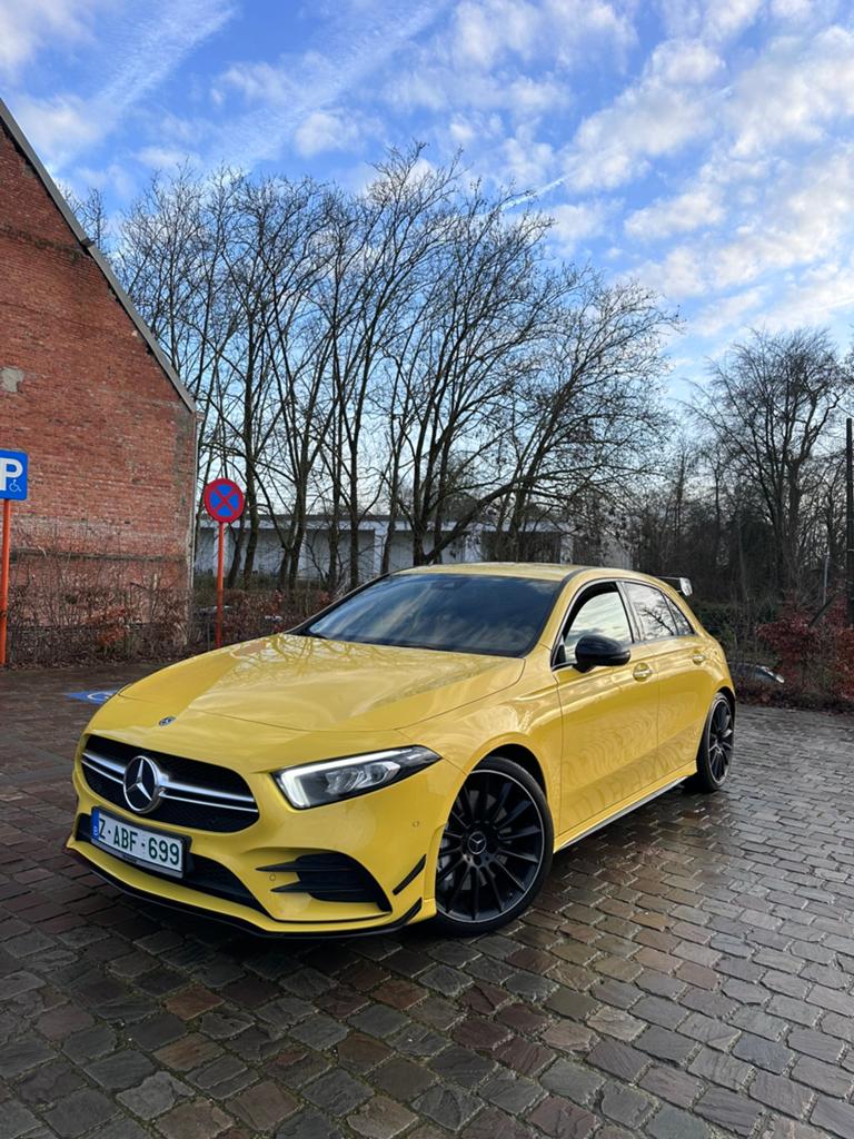 Mercedes-Benz A 35 AMG AMG | BURMESTER | CAMERA | NAPPA, Auto's, Automaat, Geel, Bedrijf, A-Klasse