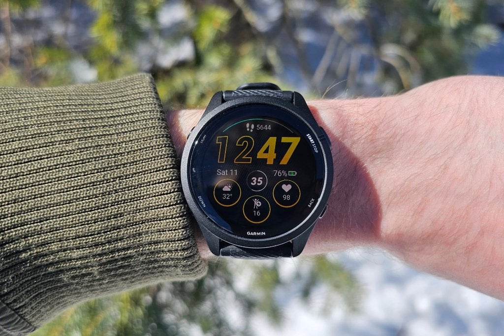 Garmin Forerunner 265 - Comme neuf, Étanche, Garmin, Comme neuf, Enlèvement