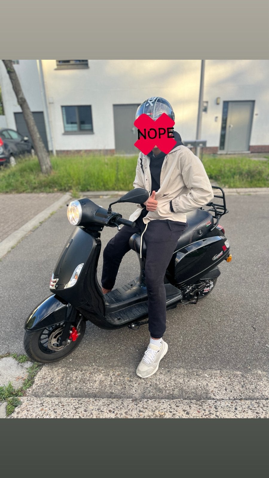 Gts toscana, Fietsen en Brommers, Scooters | Vespa, Ophalen of Verzenden, Zo goed als nieuw