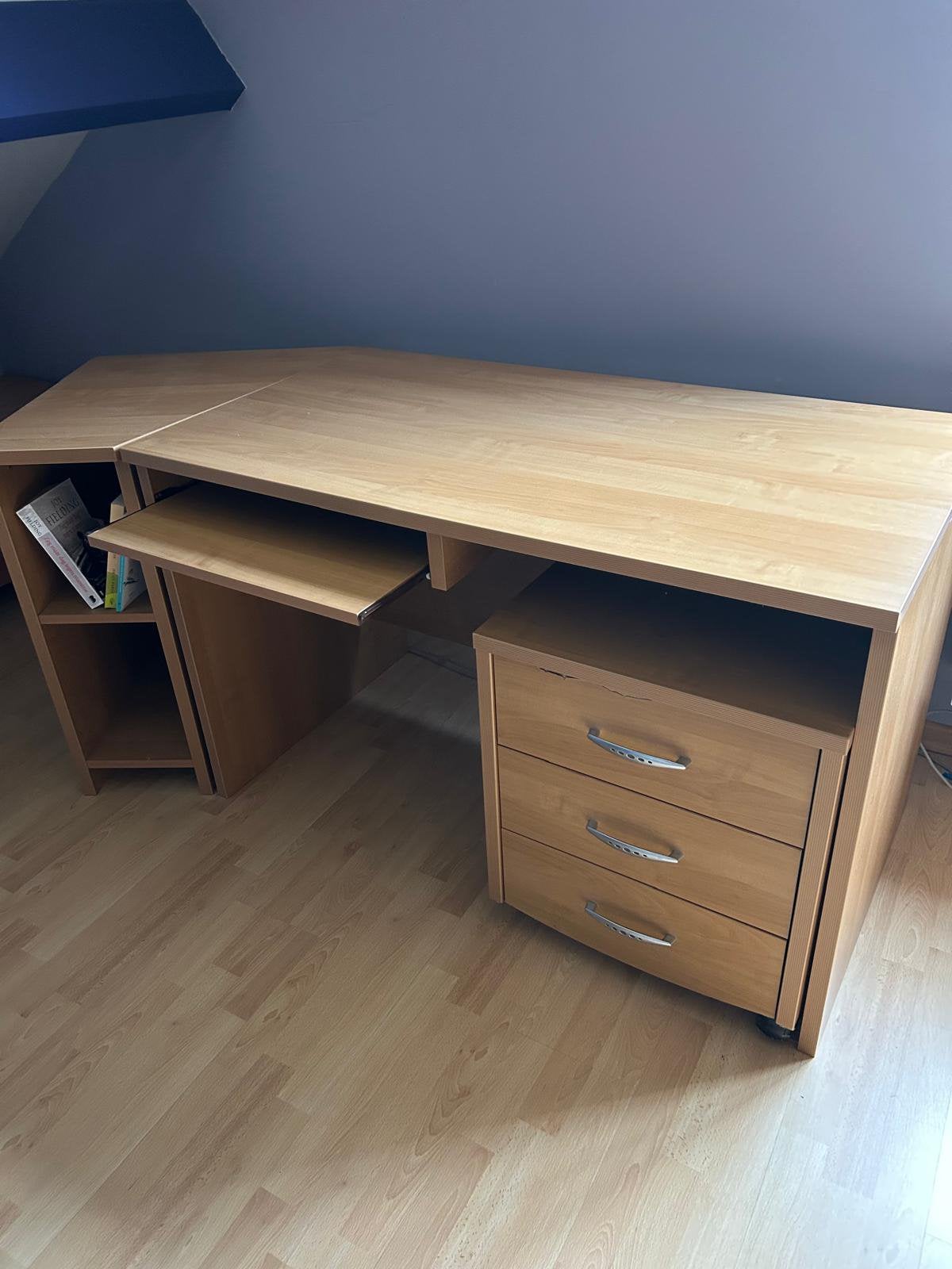 Houten bureau, Ophalen, Zo goed als nieuw