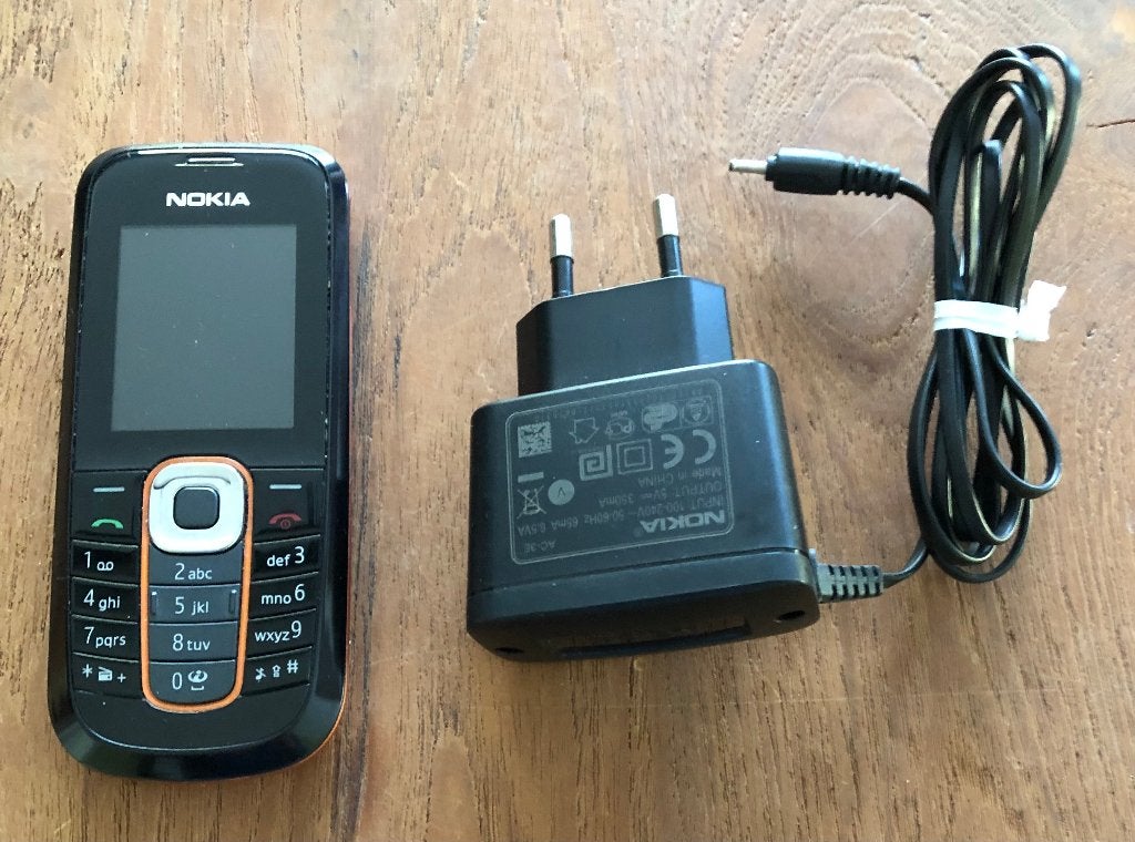 Téléphone portable Nokia RM-340 modèle 2600c-2 (NOUVEAU), Télécoms, Classique ou Candybar, Clavier physique, Comme neuf, Enlèvement