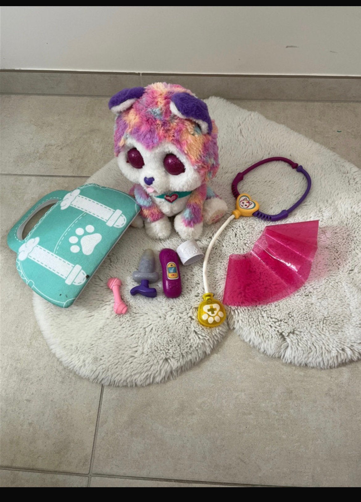 Bewegende hond met accessoires, Enlèvement ou Envoi, Comme neuf
