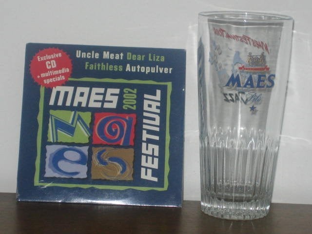 CD + Verre « Maes Festival 2002 », Collections, Marques & Objets publicitaires, Enlèvement, Comme neuf, Emballage