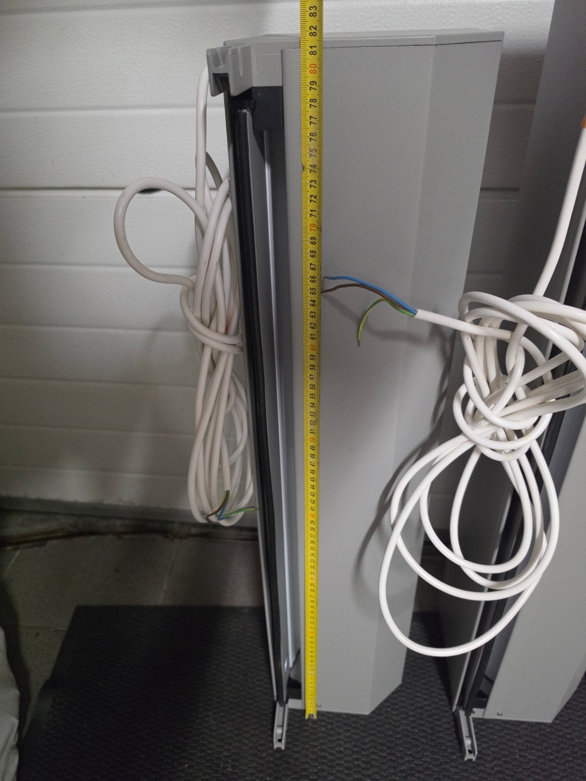 ik heb 4 rolluiken verschillende maten zie foto, Ophalen of Verzenden, Nieuw, Grijs, Elektrische bediening