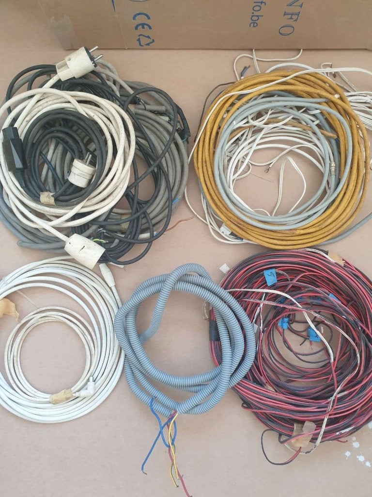 Lot de câbles électriques + câble coaxial et haut-parleur, Bricolage & Construction, Enlèvement
