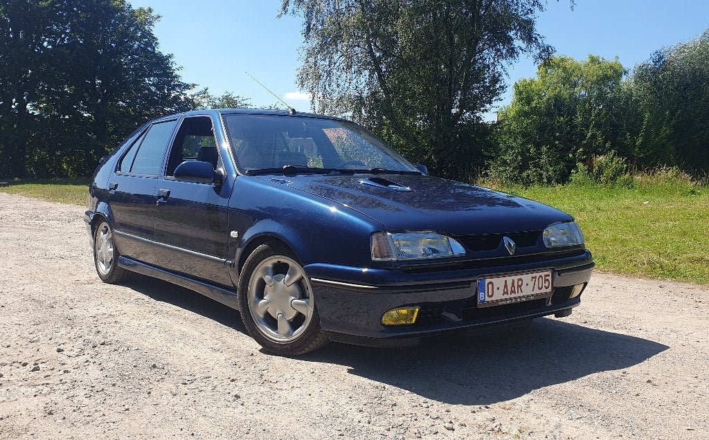 renault 19 1.8 multi (baccara 16v ph1 ph2), Autos, Renault, Particulier, Alarme, Ordinateur de bord, Verrouillage central, Rétroviseurs électriques
