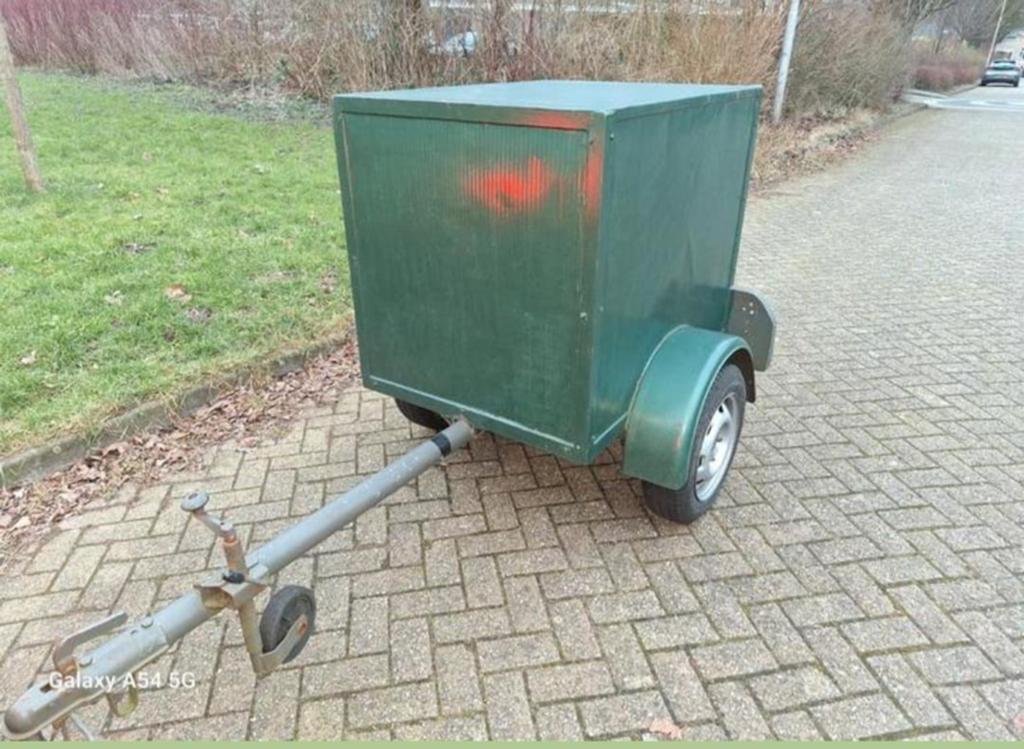 Te koop aanhangwagen, Ophalen