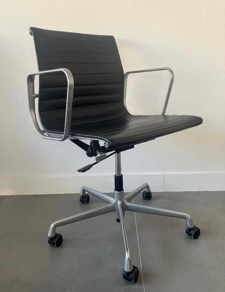 Eames bureaustoel, Enlèvement, Utilisé, Noir, Chaise de bureau