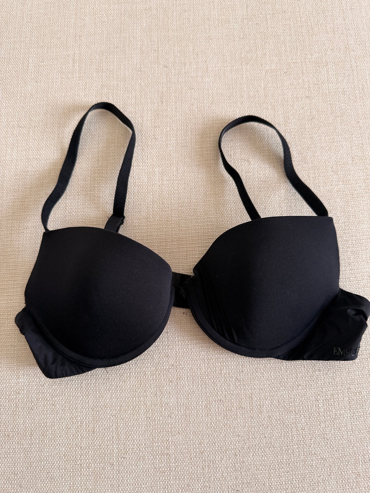 Soutien Emporio Armani 80A, Vêtements | Femmes, Sous-vêtements & Lingerie, Enlèvement ou Envoi