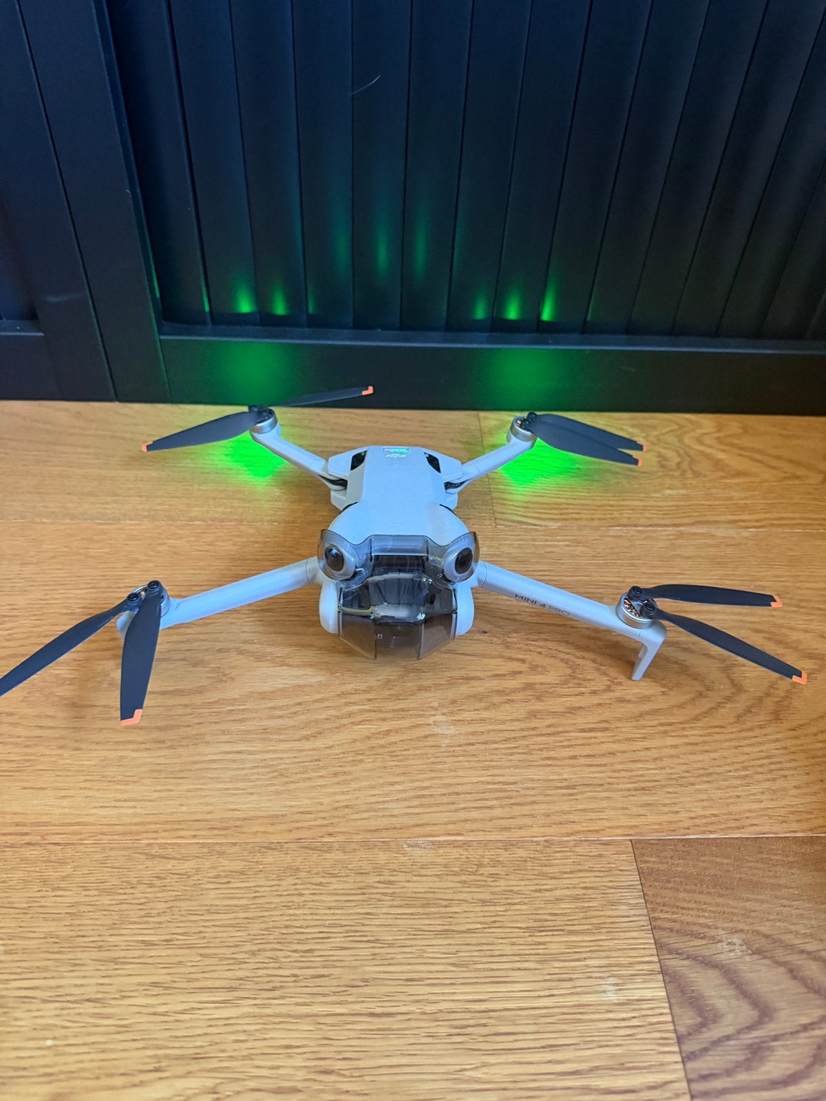 DJI pro mini 4 pro & rc 2 remote, TV, Hi-fi & Vidéo, Drones, Comme neuf, Drone avec caméra, Qualité supérieure, DJI, Moins de 250 g
