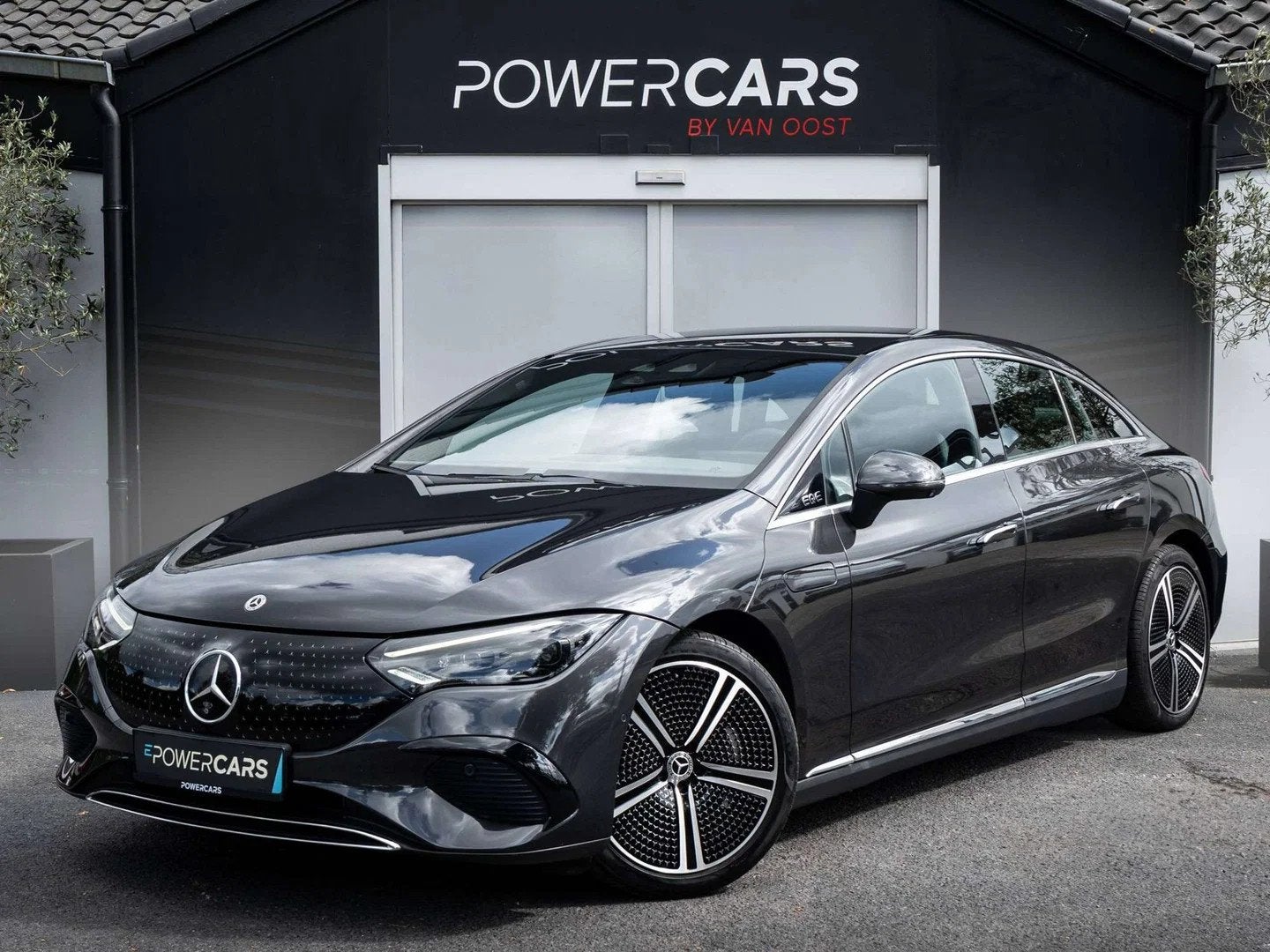 Mercedes-Benz EQE 350 +350 | Soh 99% | Massage | Burmester |, Auto's, Automaat, Zwart, Automatische klimaatregeling, Leder