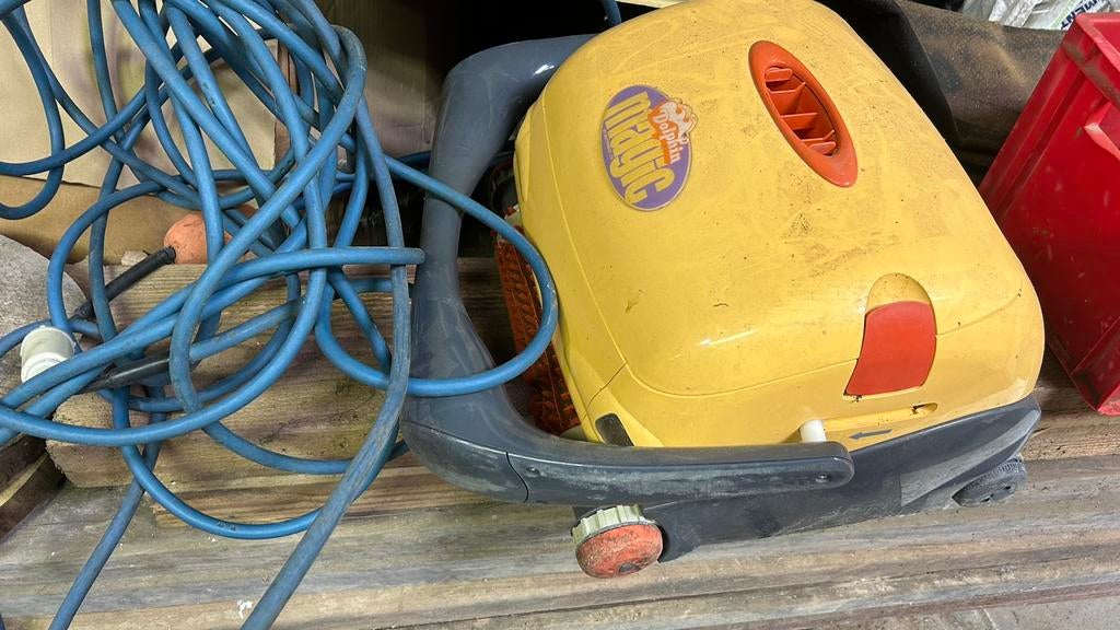 Robot de nettoyage piscine, Tuin en Terras, Zwembad-toebehoren, Ophalen, Gebruikt, Reinigingsmiddel