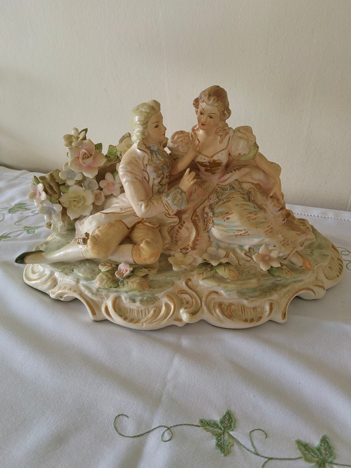 statuette en biscuit, Enlèvement, Utilisé, Humain