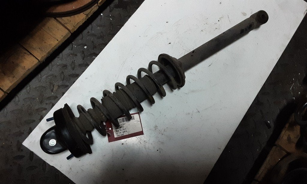 SCHOKBREKER LINKS ACHTER Escort 5 (AAL / ABL) (89FB5789AA), Gebruikt, Henry-Ford-Straße  1
50735  Köln, DE, Ford-Werke GmbH, Kunden@ford.com