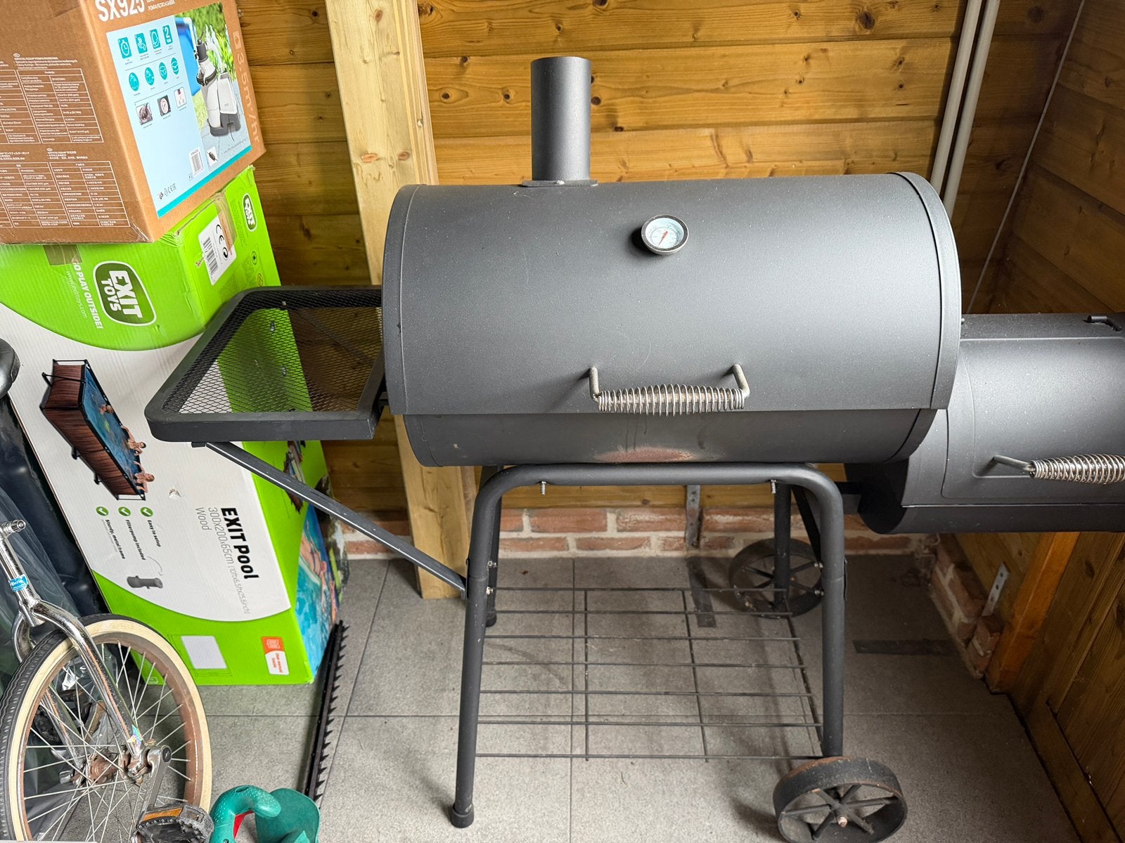 Smoker BBQ met gietijzeren rooster, Jardin & Terrasse, Barbecues au charbon de bois, Enlèvement, Utilisé, Avec accessoires