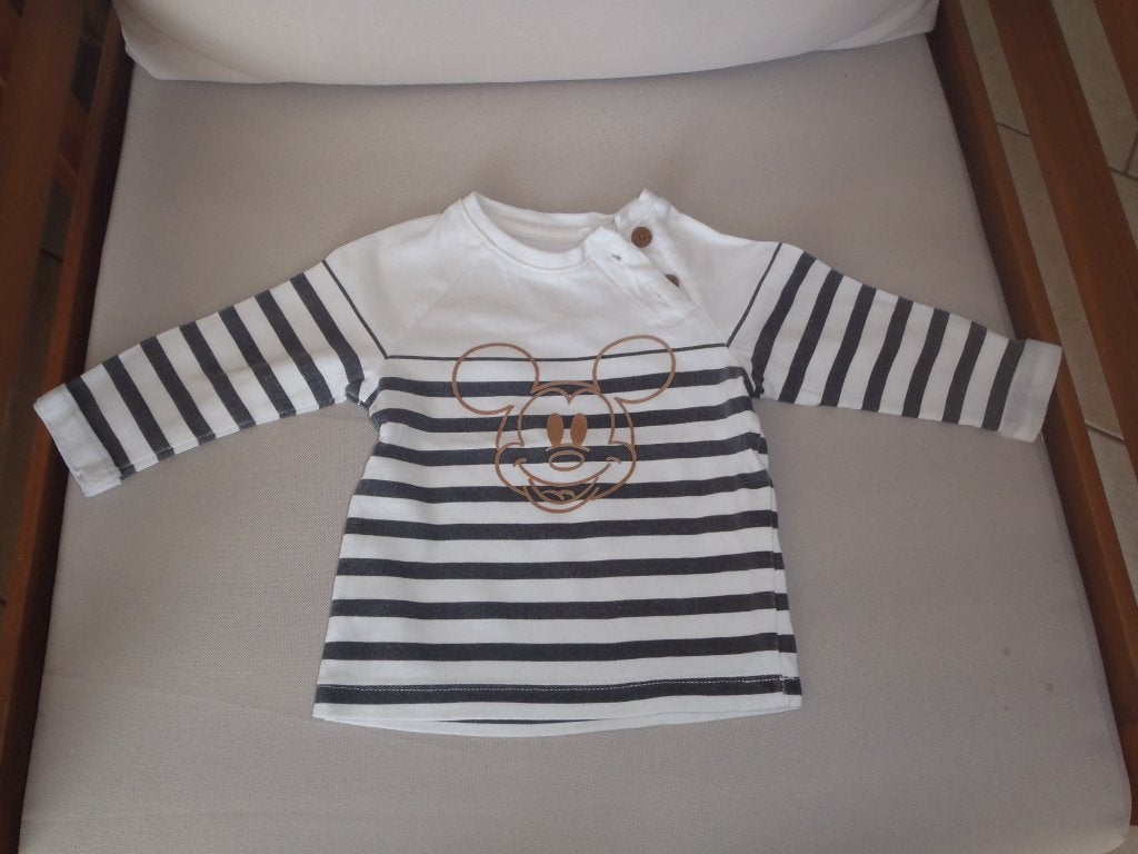 Witte trui Disney met lijnen maat 68, Kinderen en Baby's, Ophalen of Verzenden, Zo goed als nieuw, Jongetje, Truitje of Vestje