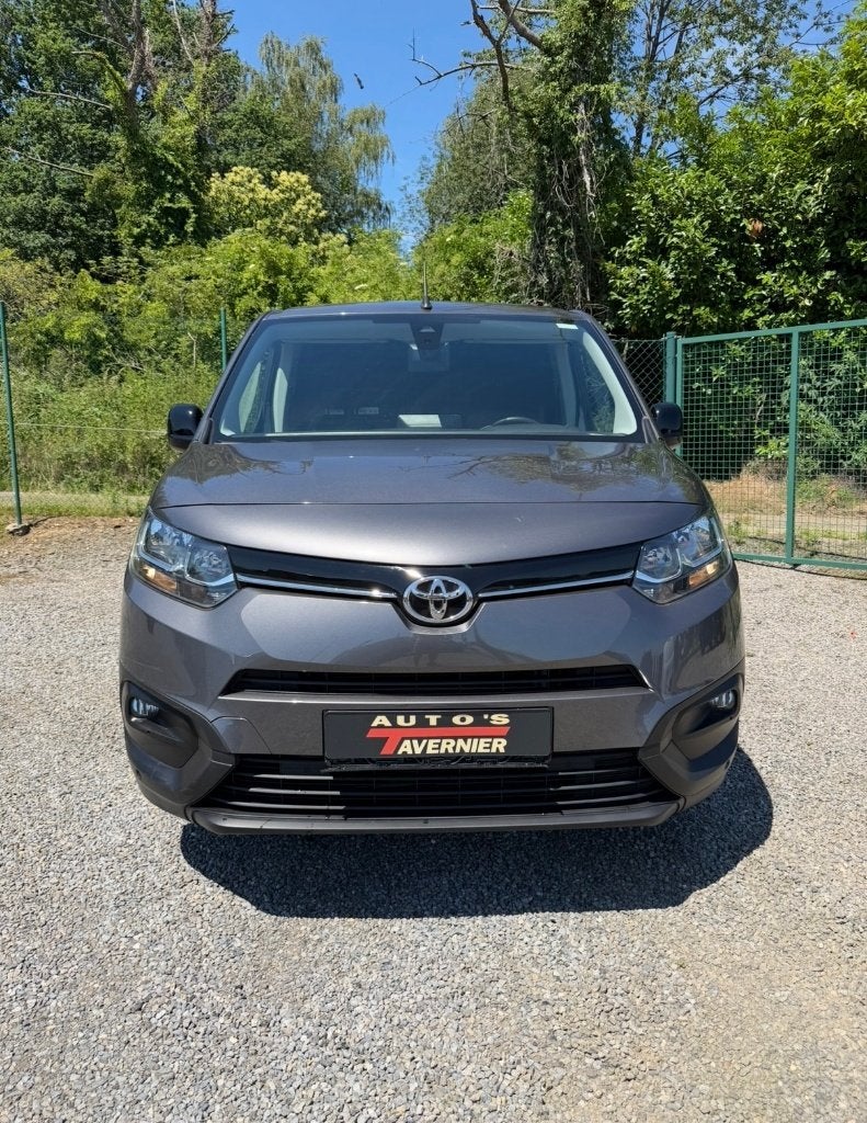 Toyota Proace City 1.2 // L1 // 110 Pk // Camera // Benzine, Argent ou Gris, Euro 6, Entreprise, 3 places