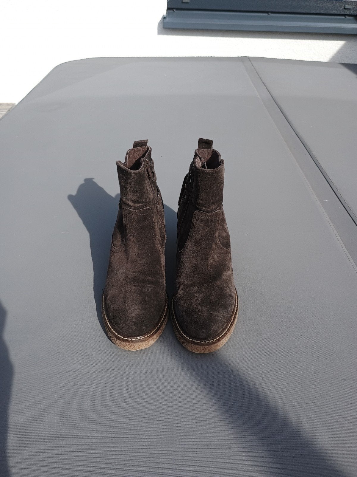 Chaussures femme en cuir taille 39, Enlèvement