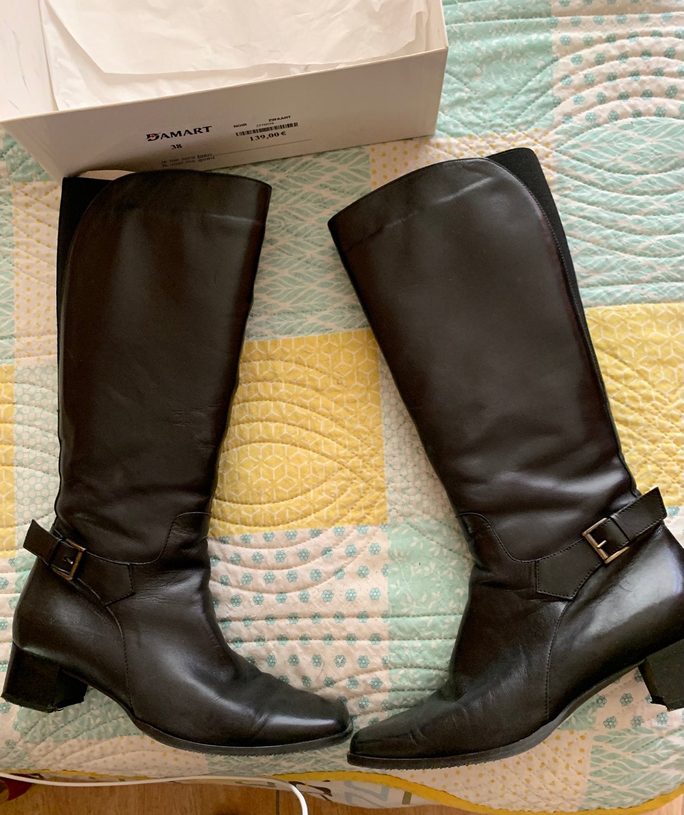 Bottes Damart point. 38 en cuir noir. Disparait après 31/7/, Vêtements | Femmes, Chaussures, Enlèvement, Porté, Bottes hautes
