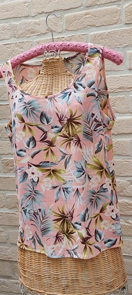 Topje maat 38 only, Kleding | Dames, Topjes, Maat 38/40 (M), Ophalen of Verzenden, Zo goed als nieuw, Zonder mouw