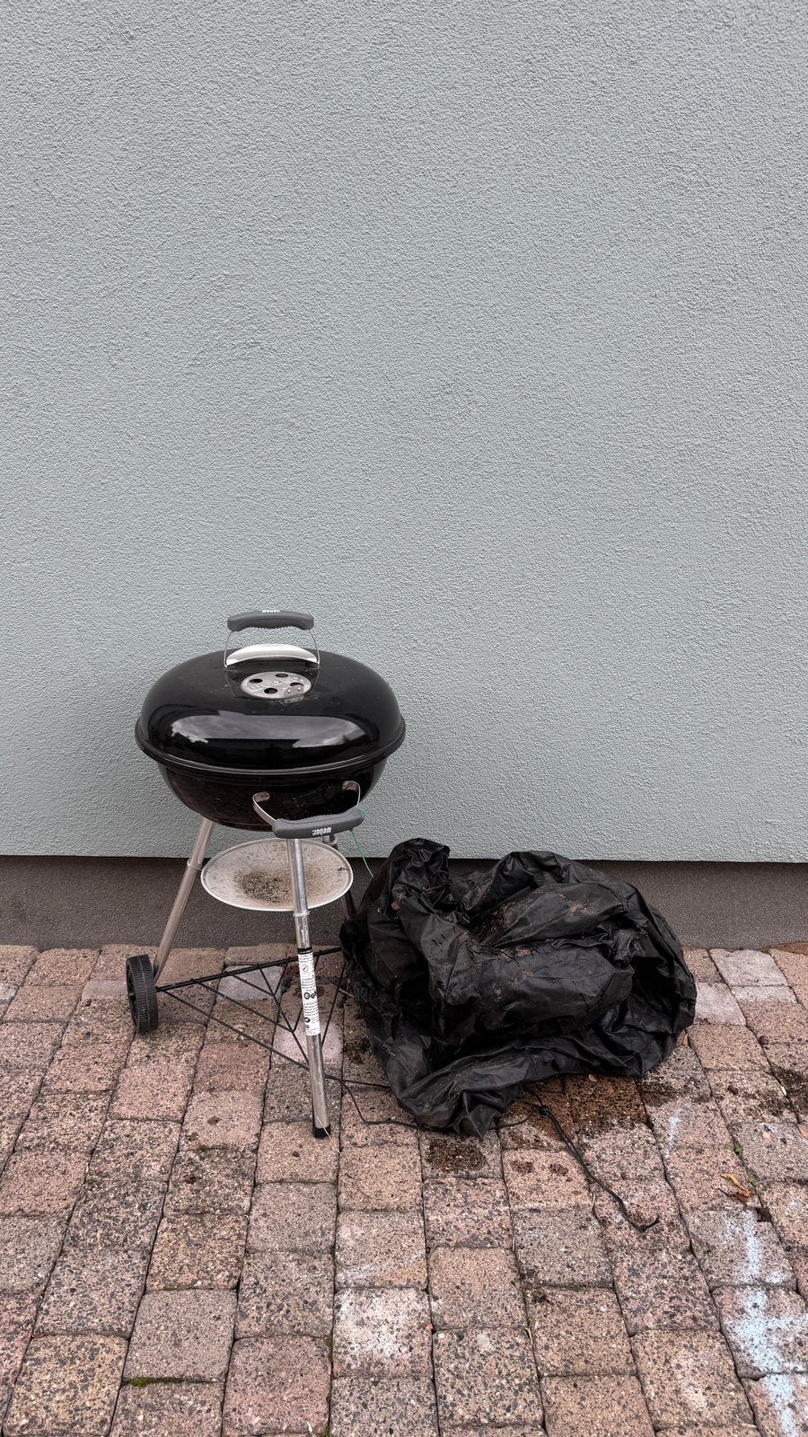 Weber compact 47cm + hoes, Ophalen, Gebruikt, Met accessoires