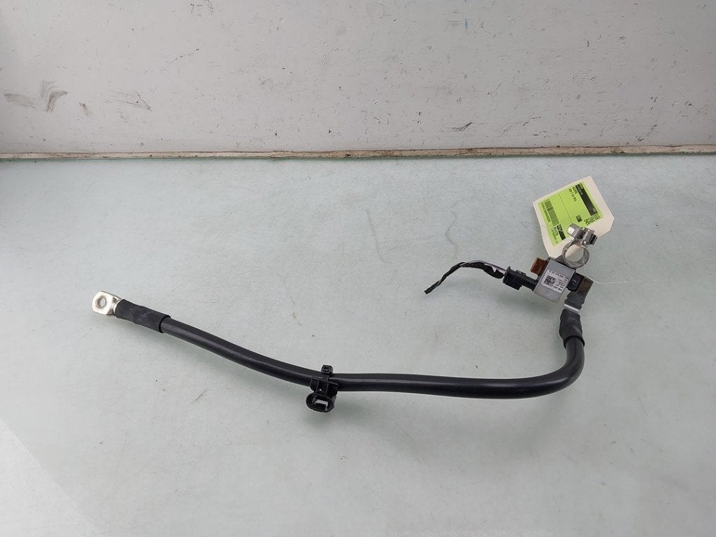 PINCE DE BATTERIE Audi TT (FV3 / FVP) (|8S0915181A|), Dhr. J. Ham, Administratie@autoham.nl, Audi, Utilisé