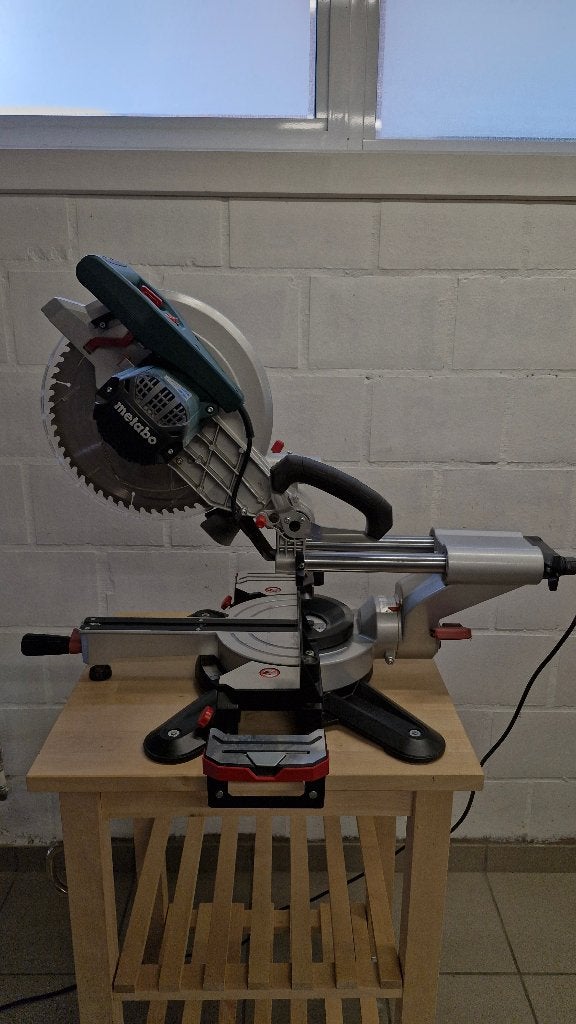 Metabo KGS 305 M verstek- en afkortzaag + extra zaagblad, Ophalen, 70 mm of meer, Zo goed als nieuw, Afkortzaag