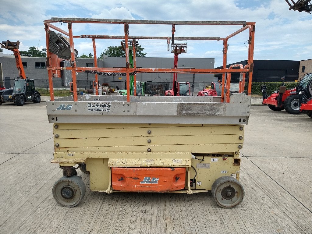 Schaarhoogwerker JLG 3246 ES (561), Enlèvement, Utilisé