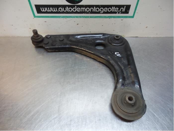 Draagarm links-voor van een Ford KA (KA 96-), Gebruikt, -, -, Ophalen of Verzenden